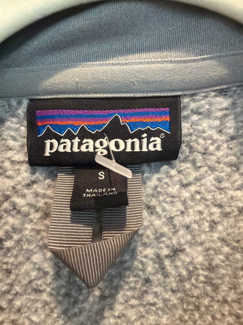 Patagonia Women’s Pullover - Picture 4 of 6